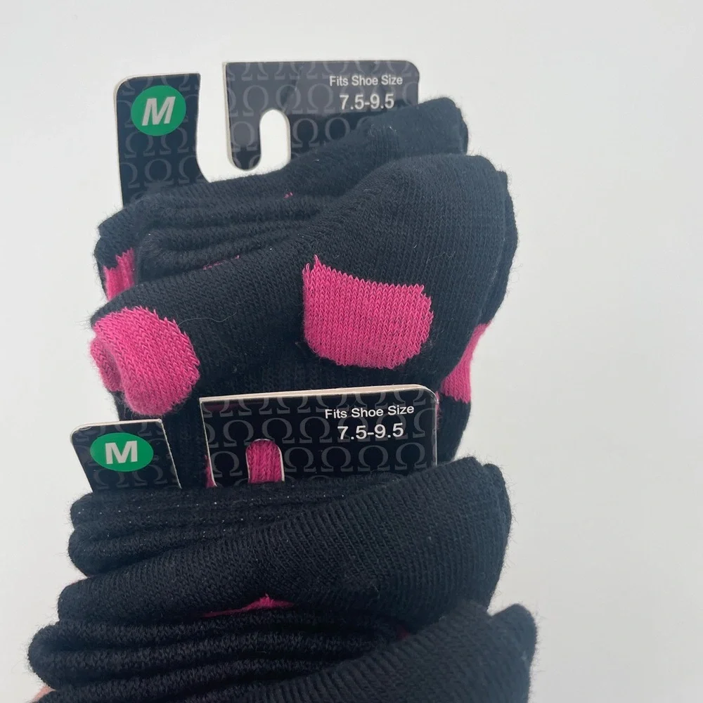 NWT 4 pairs‎ Omega Sports Black Pink Polka Dot Moisture Wicking Socks Medium